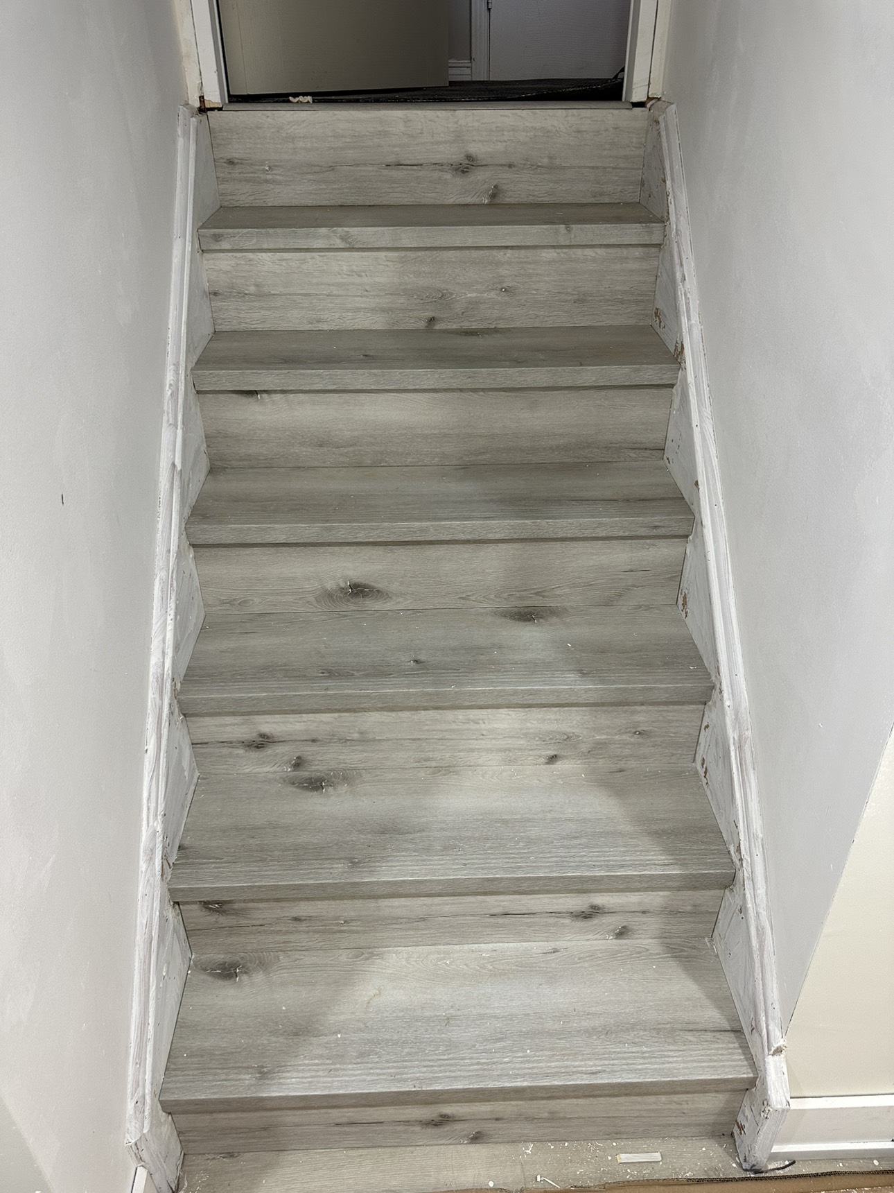 Vinyl/laminate steps - photo 3