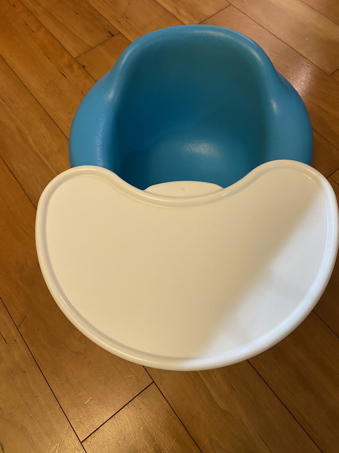 Bumbo chair with tray