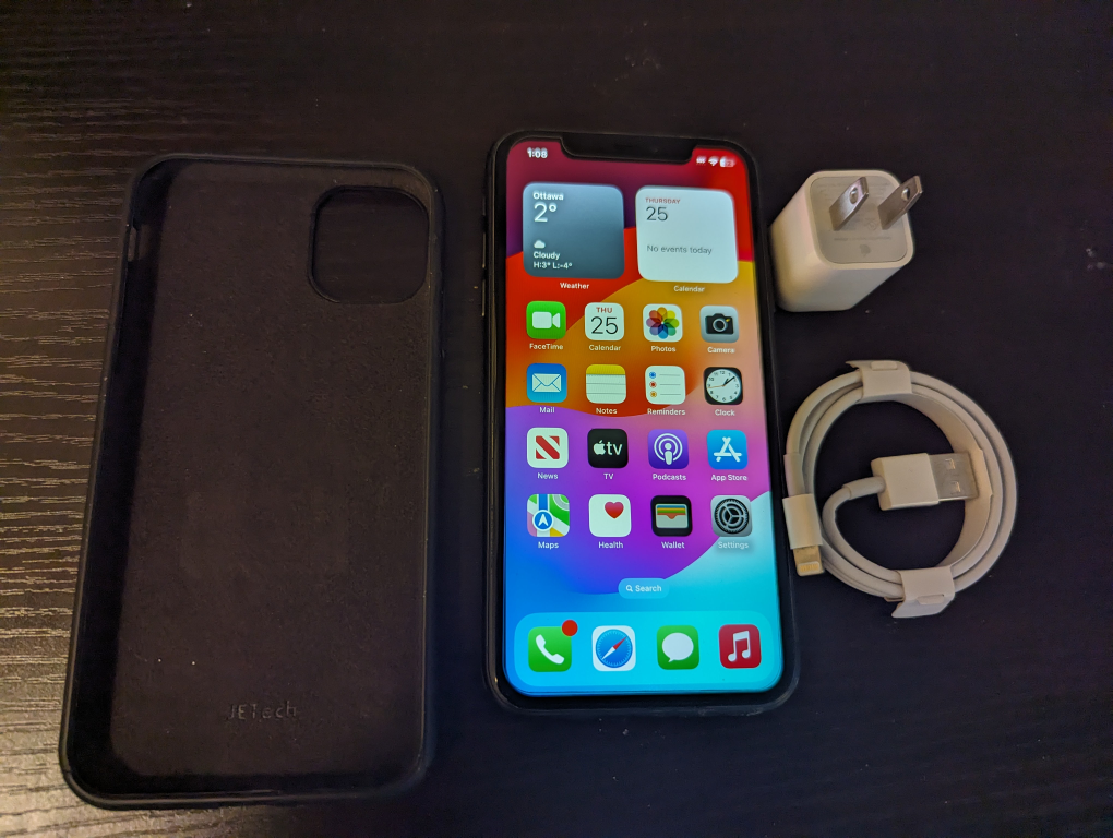 iPhone 11 64 GB - Unlocked