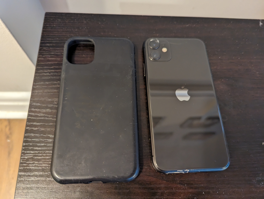 iPhone 11 64 GB - Unlocked - photo 2