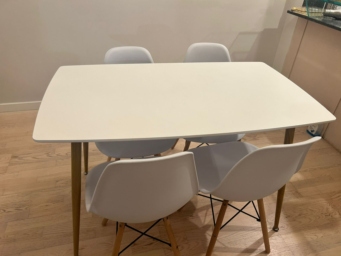White dining table with 4 chairs thumbnail