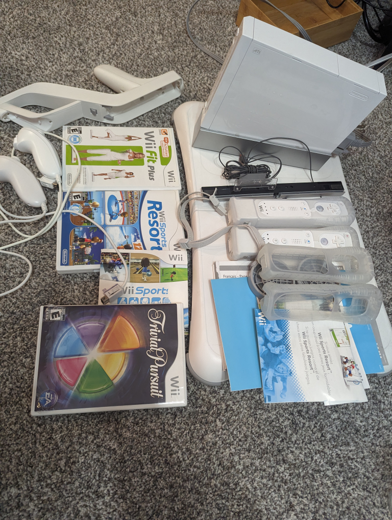 Wii game console - photo 3