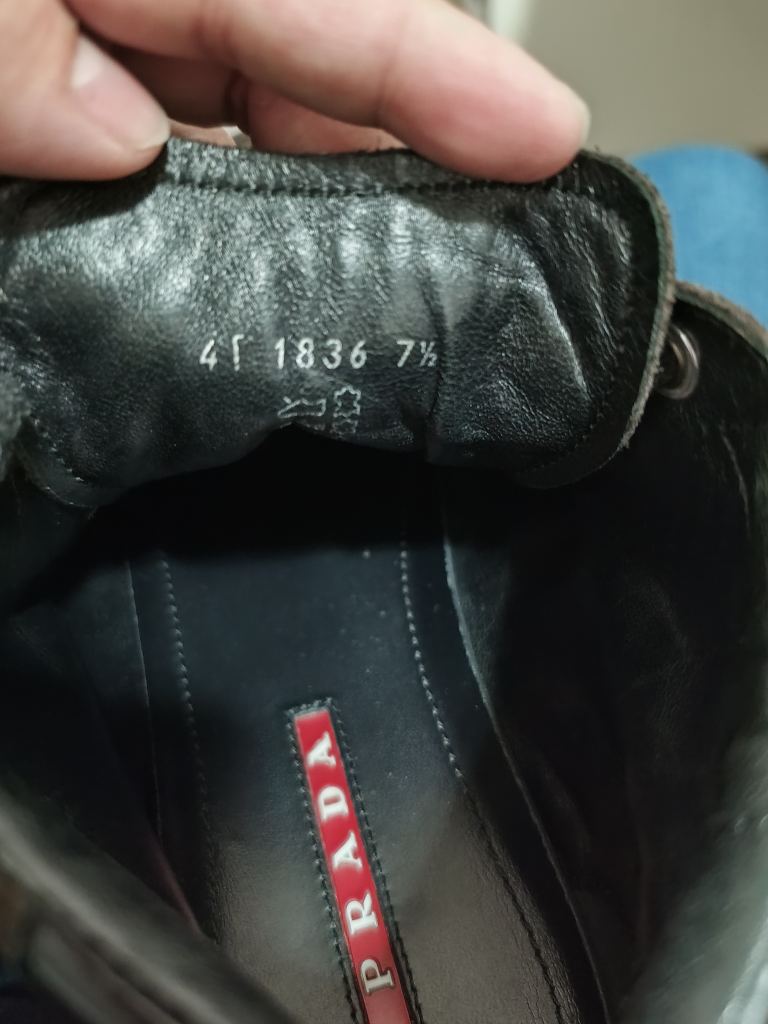 Prada Sneaker image indicator(8)