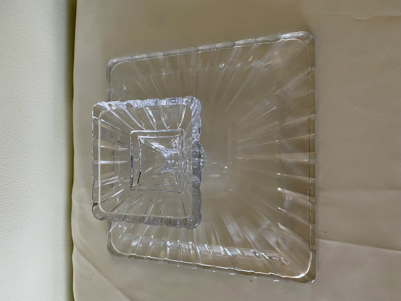 Crystal Cake Stand image indicator(3)