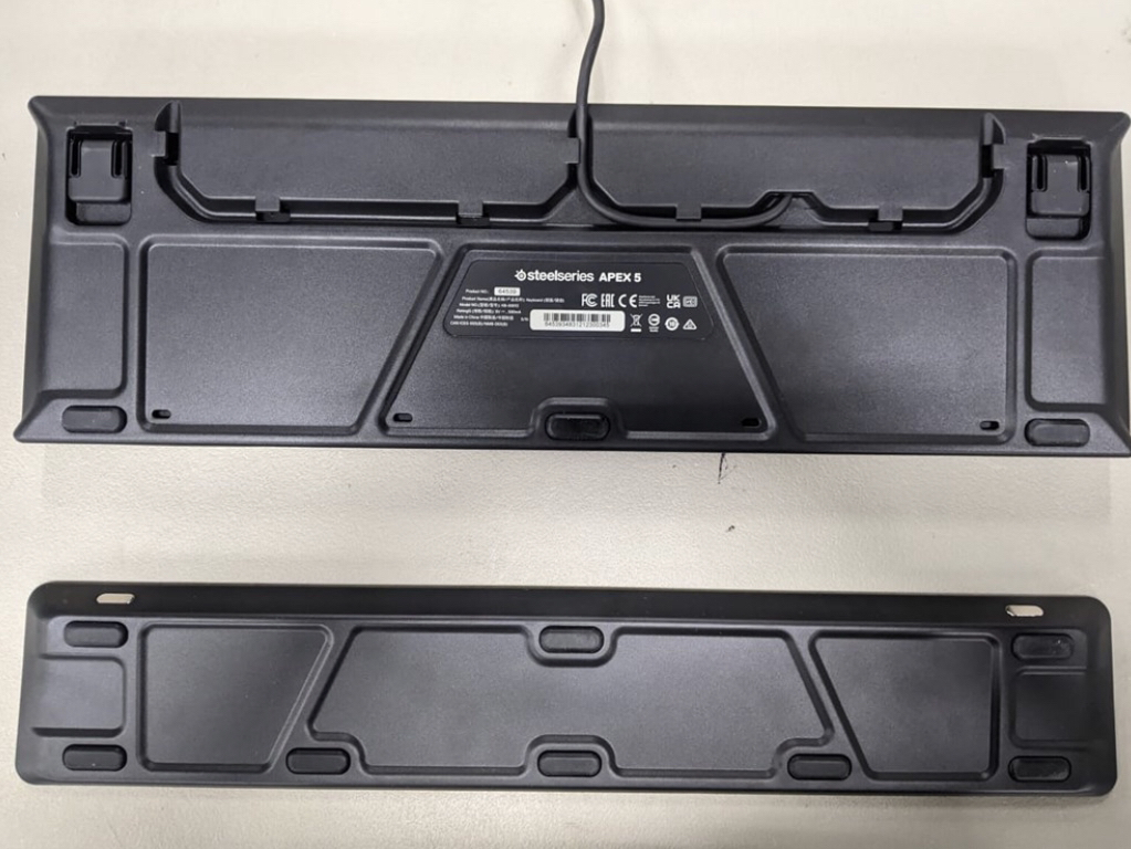 RGB Steelseries Apex 5 mechanical keyboard with OLED screen. - photo 4