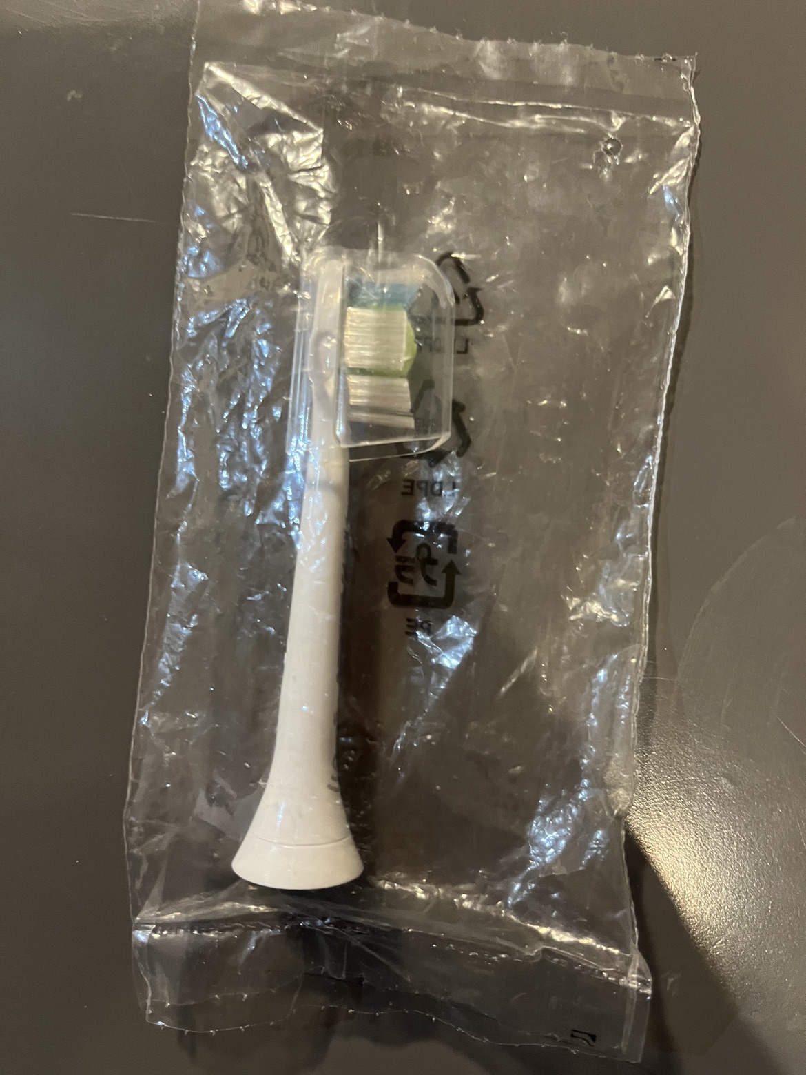 Phillips Sonicare toothbrush replacement head - NIP thumbnail
