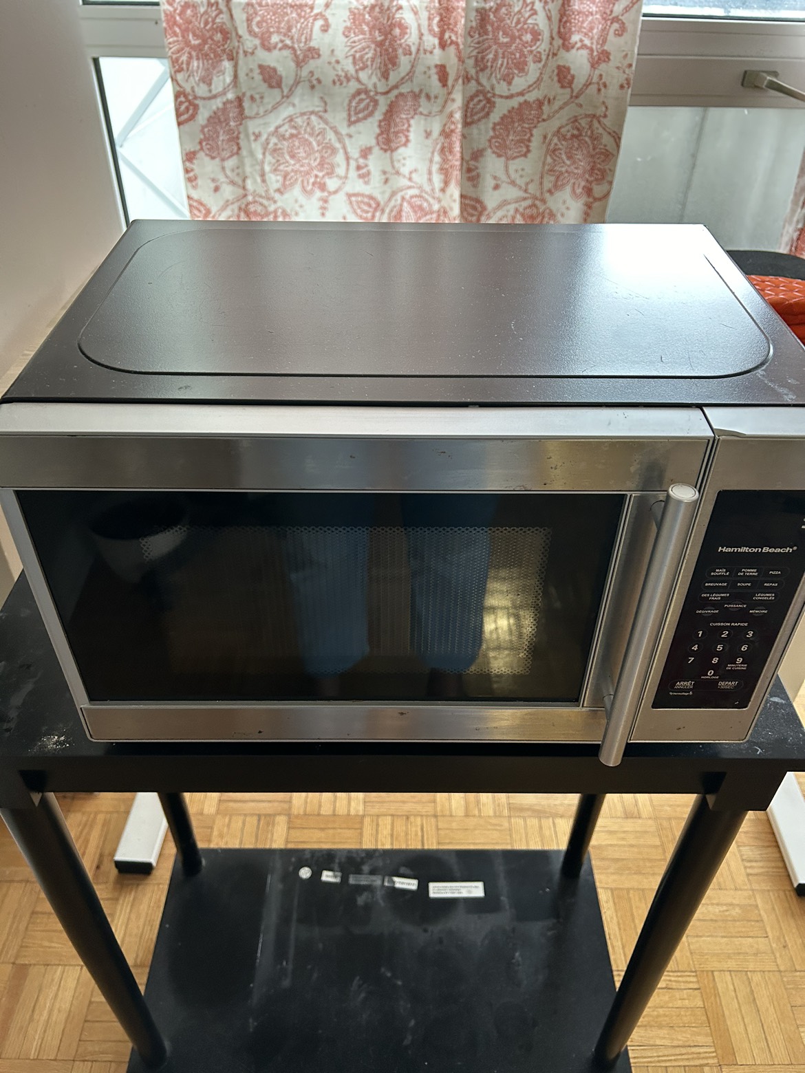 Microwave Oven **Moving Out Sale** - photo 3