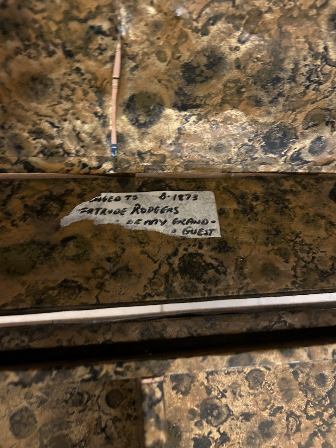 1873 Travelling Storage Chest vintage antique made in England image indicator(3)