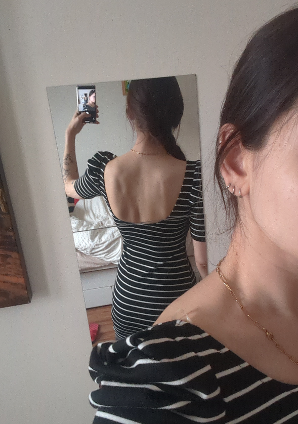 striped dress image indicator(3)