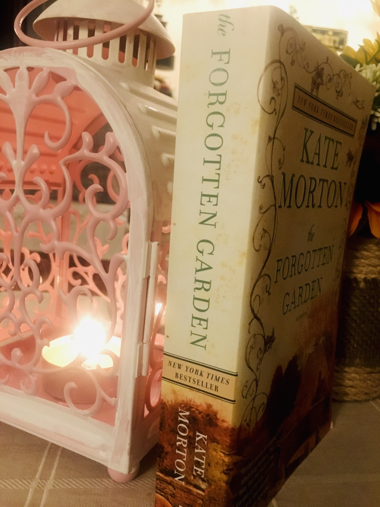 The Forgotten Garden - photo 2