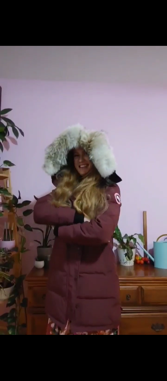 AUTHENTIC Canada Goose Shelbourne Parka in Elderberry image indicator(6)