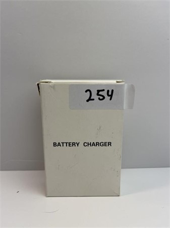 Nikon battery charger - photo 2