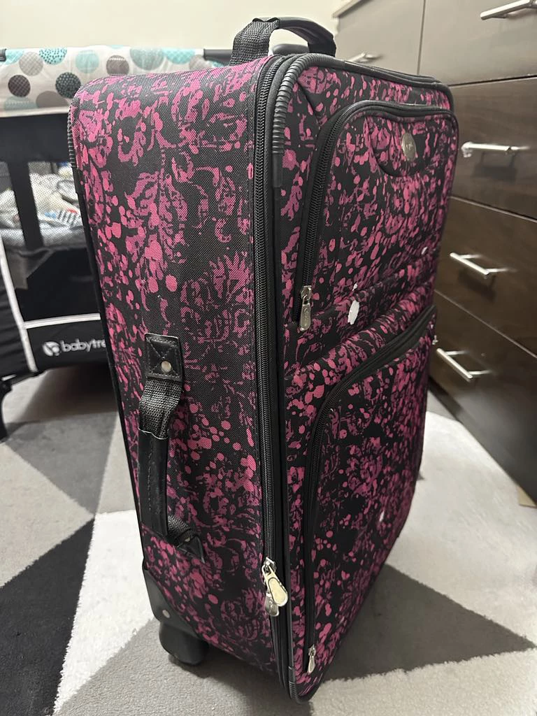 Luggage - photo 3