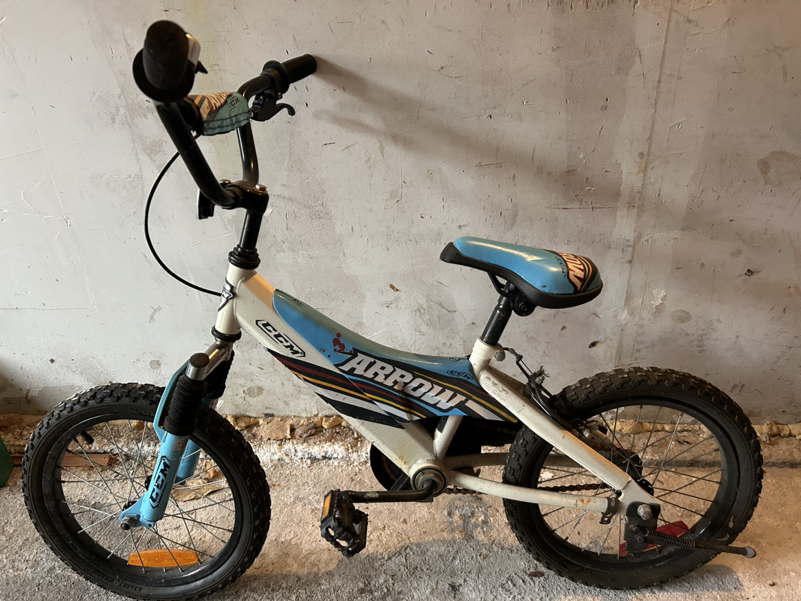 Kid’s bike thumbnail