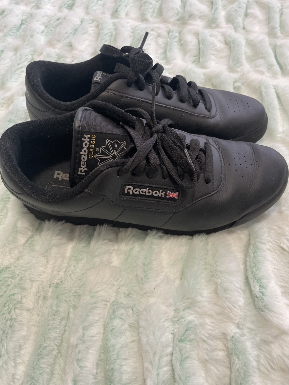 Woman shoes