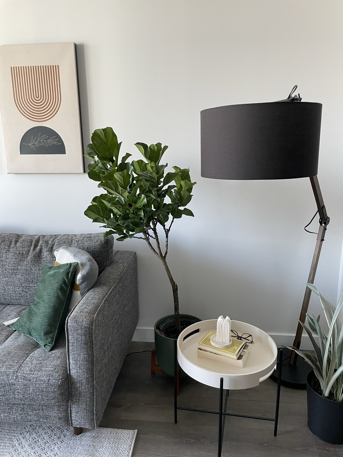 Walnut and Black Metal Adjustable Floor Lamp - photo 2