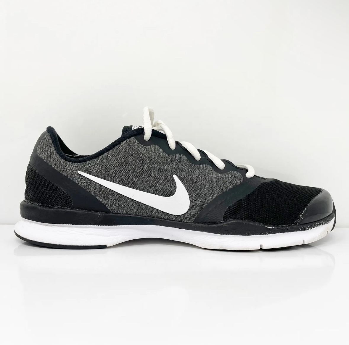 Womens Nike In Season T4, Size 7, Lace Up Black Trainers thumbnail