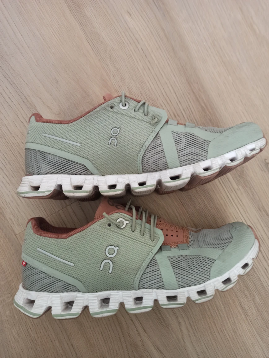 On running sneakers