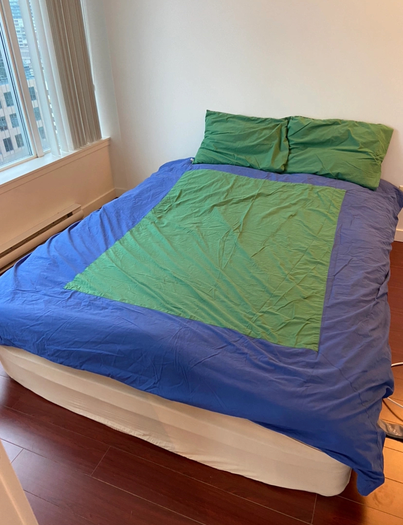 Queen Mattress For free thumbnail