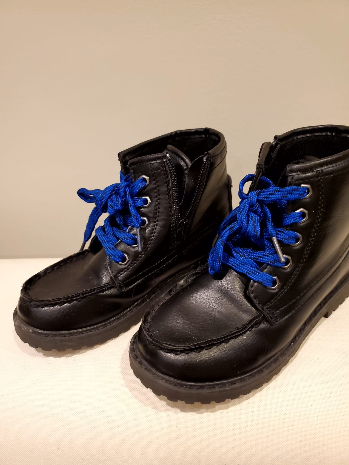 Barely used Kids US Shoe Size 11