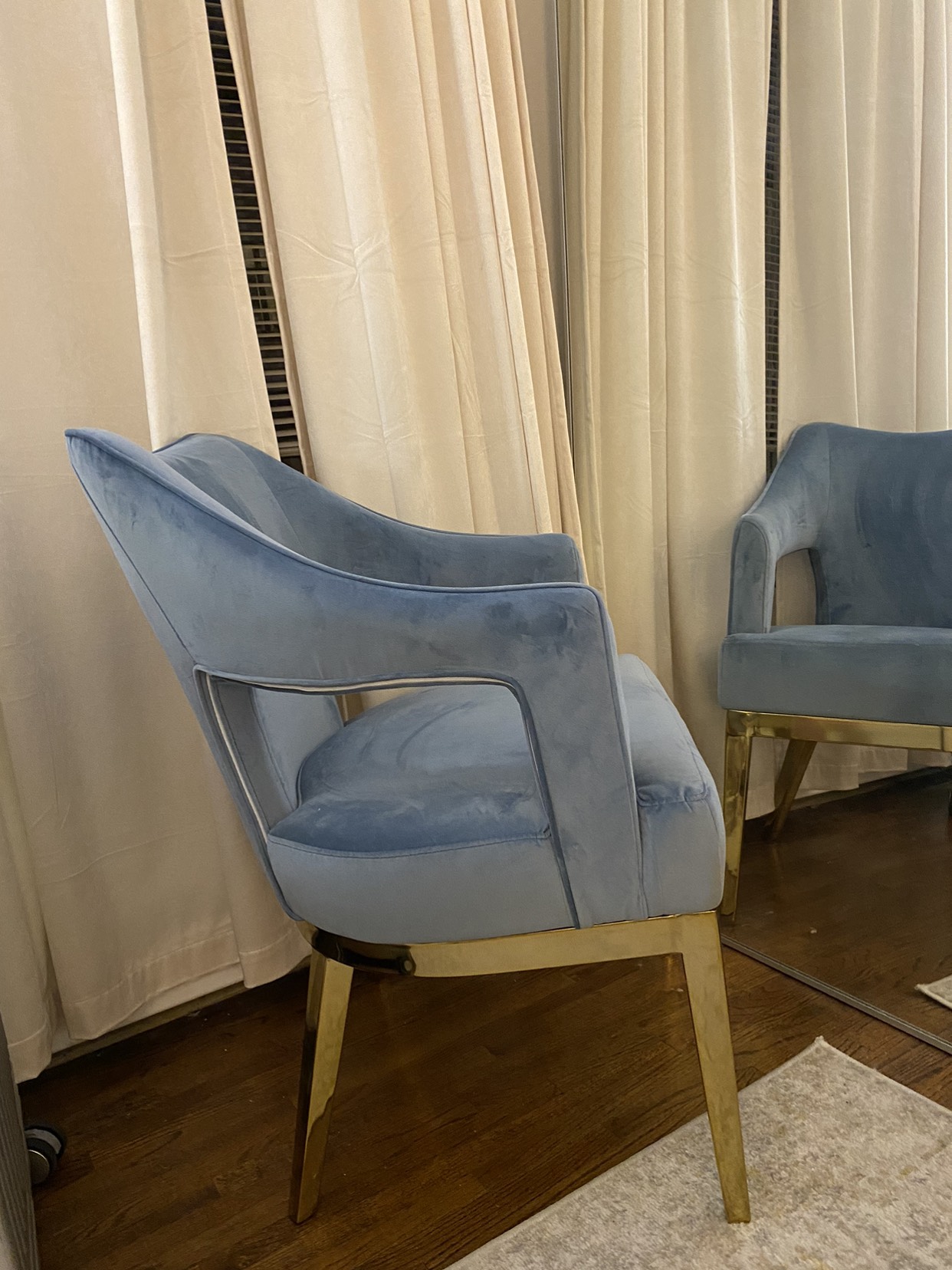 Velvet accent chair - photo 2