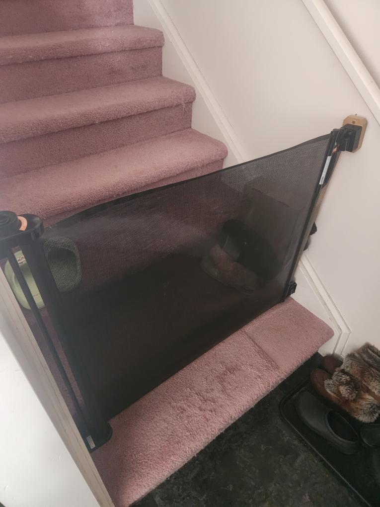 Bily Retractable Baby Gate, Black thumbnail