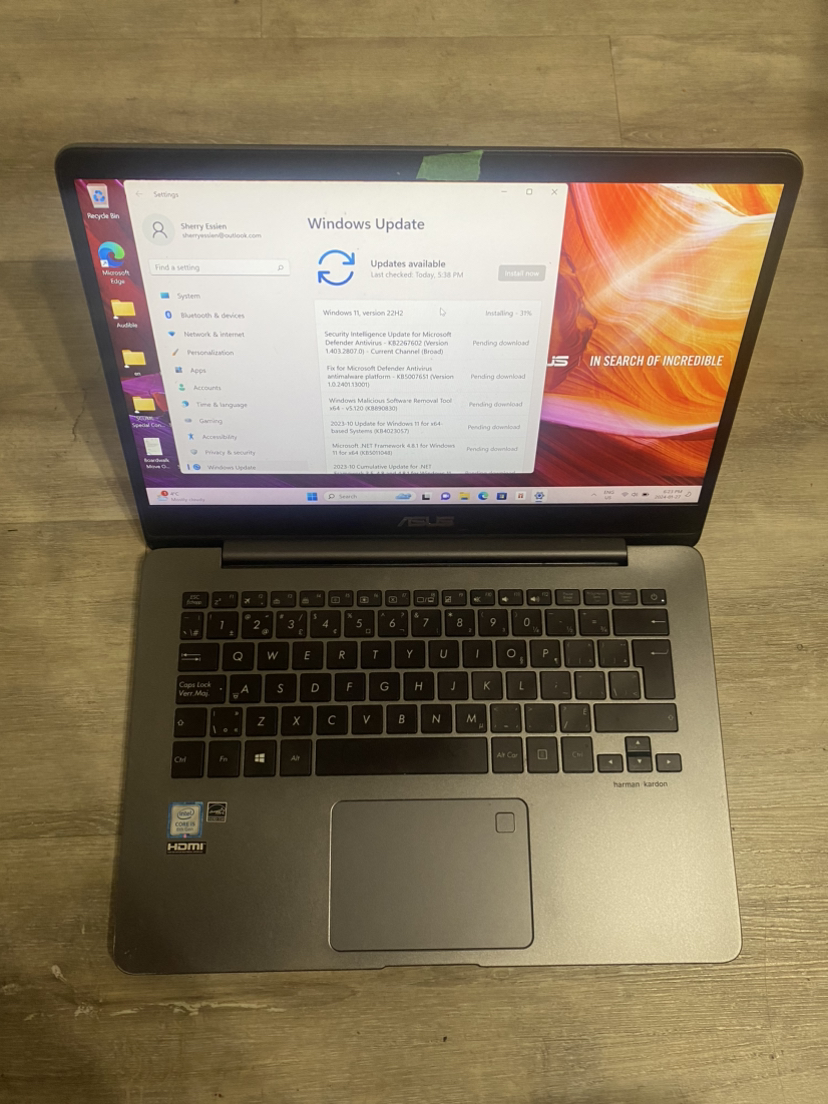 ASUS Zenbook UX430 Laptop