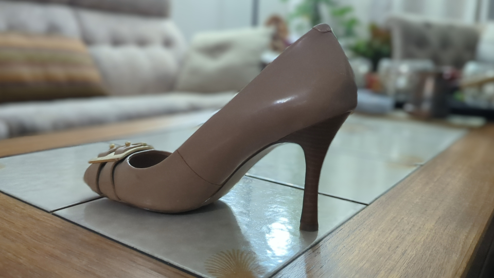 Nude high heels shoe BCBG - photo 3