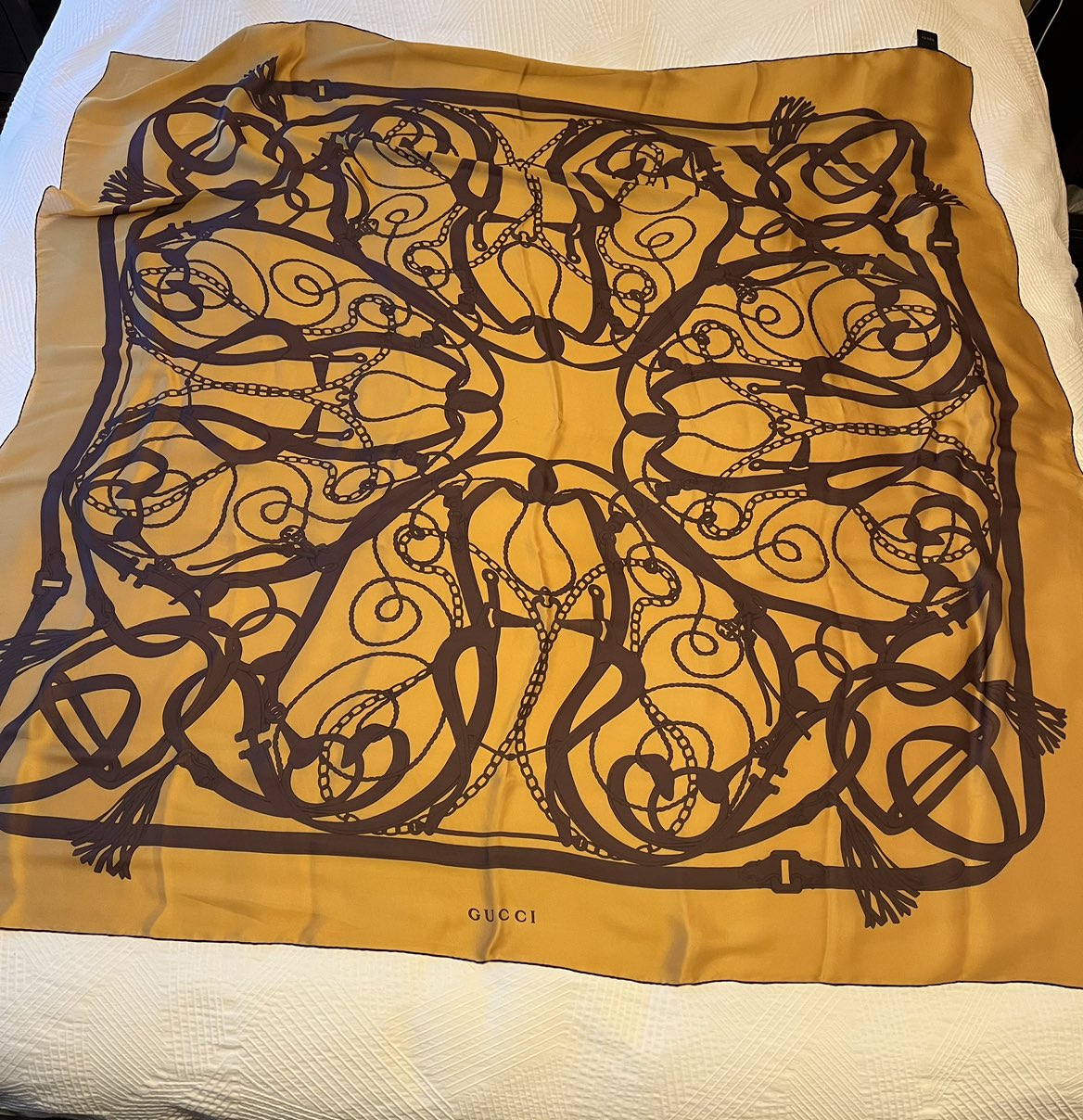 Brand New Gucci silk scarf - photo 2