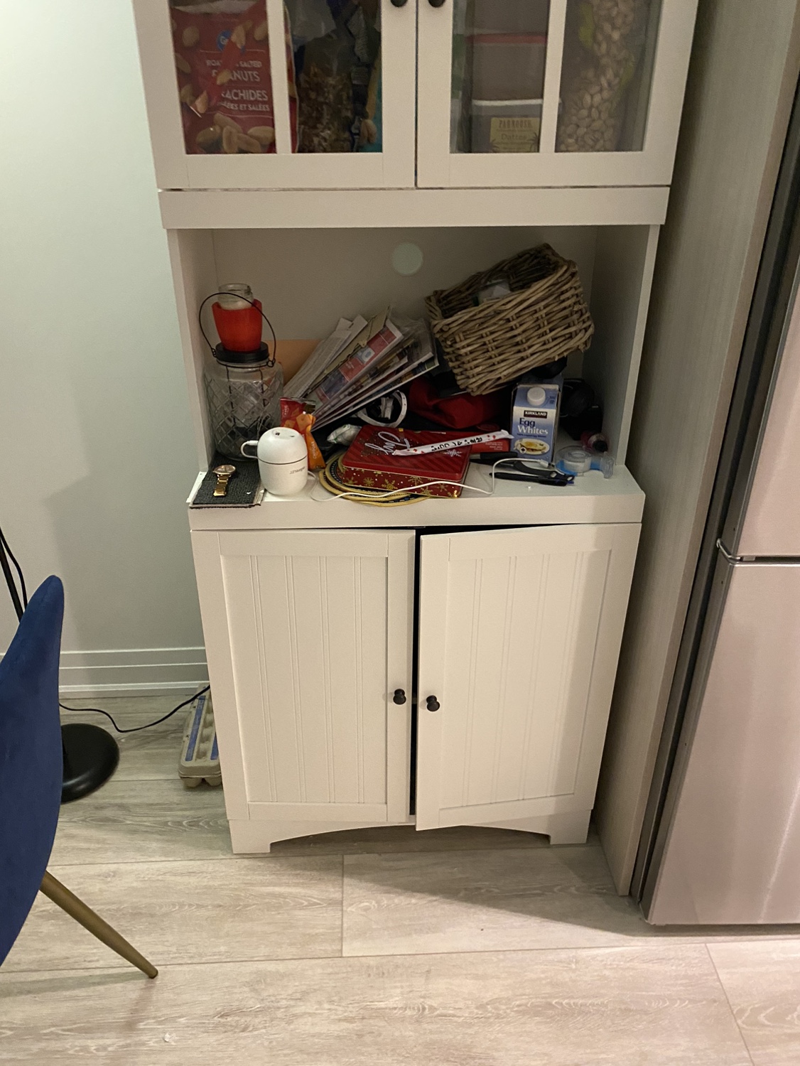 Almost new kitchen pantry for sale - photo 3