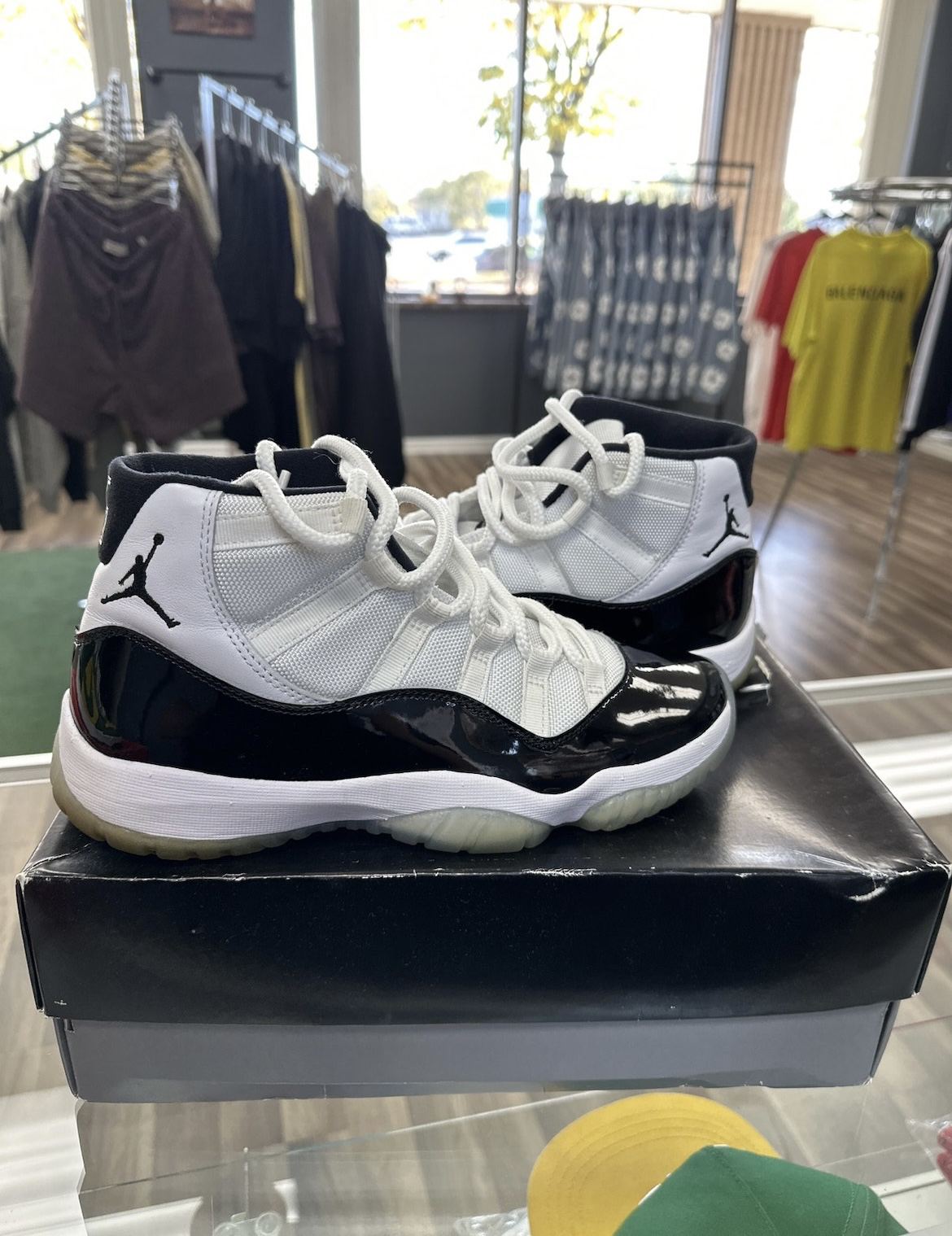 Jordan 11 Concord (8.5M/10W)