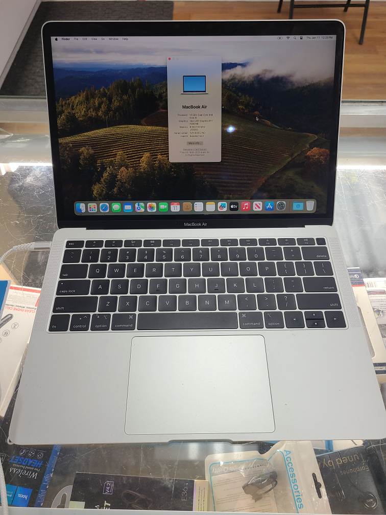 Apple MacBook Air (Retina, 13-inch, 2018) in Good Condition