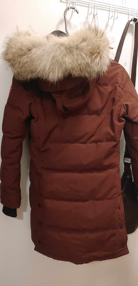 AUTHENTIC Canada Goose Shelbourne Parka in Elderberry image indicator(8)
