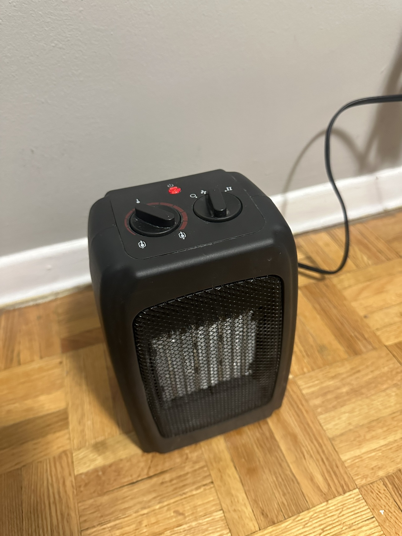 Moving Out Sale!!! Ceramic Heater - photo 4