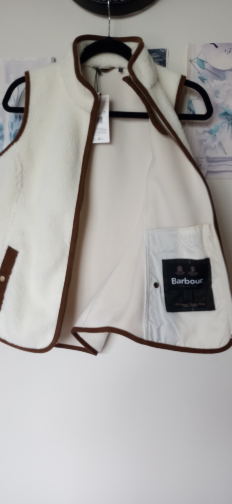 Brand new fleece vest Barbour image indicator(10)