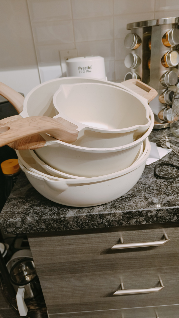brand new carote pans lids also available