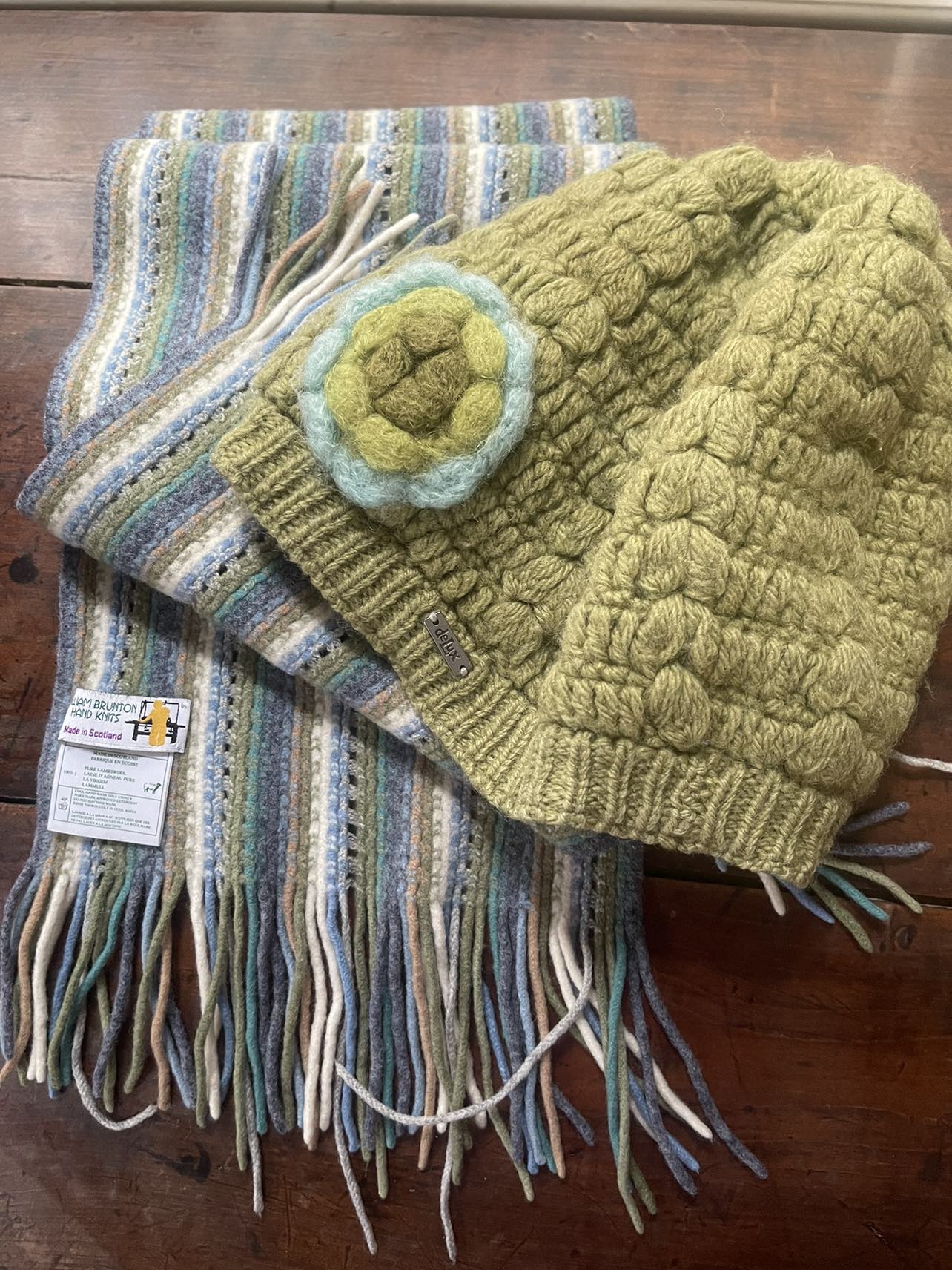 Wool scarf🥕 image indicator(3)
