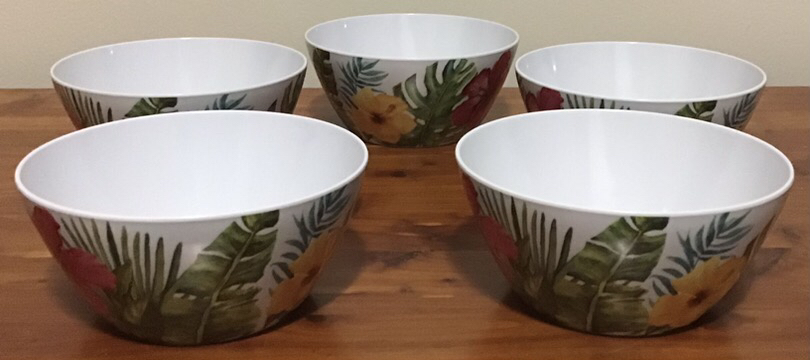 Serving Trays & Dishes image indicator(9)