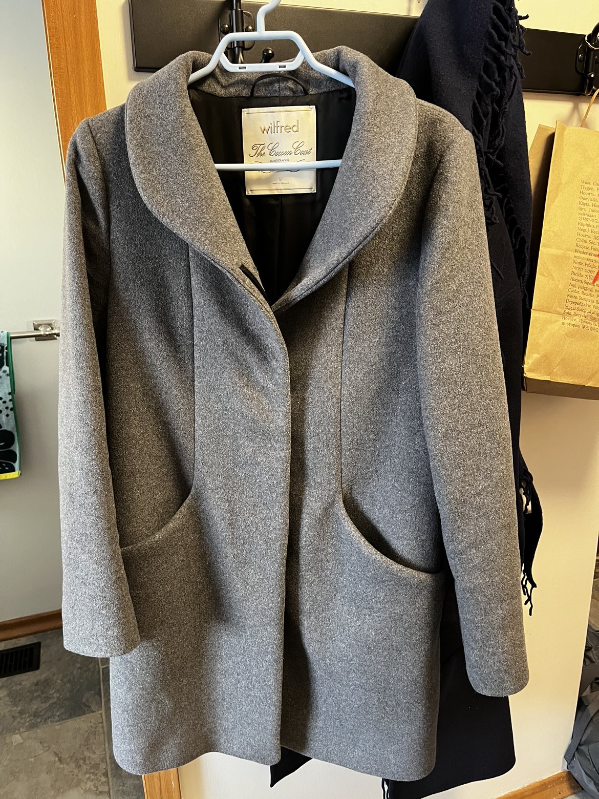 Aritzia Cocoon Coat - brand new! - photo 5