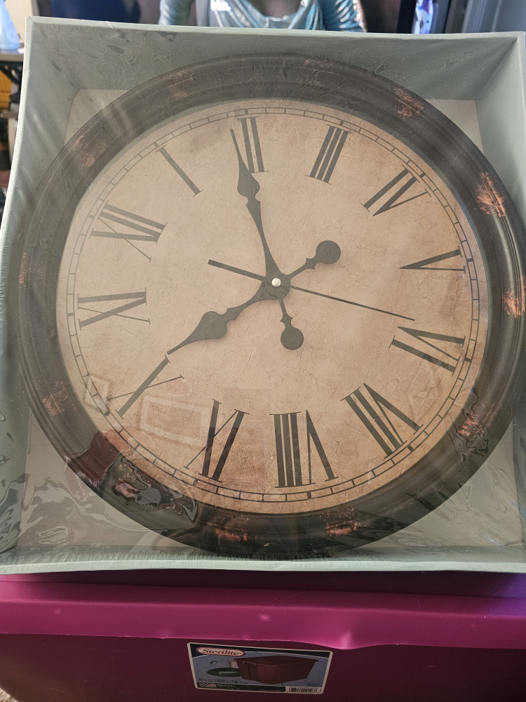 WALL CLOCK