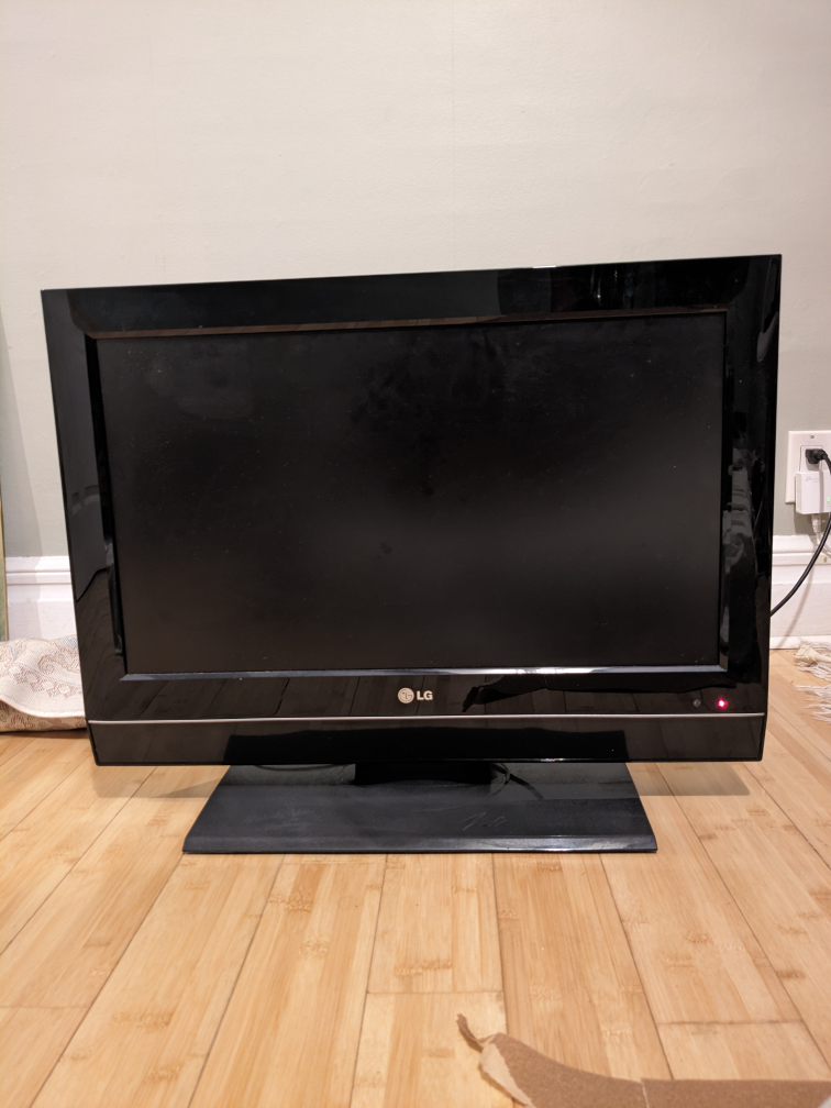 26" LG TV