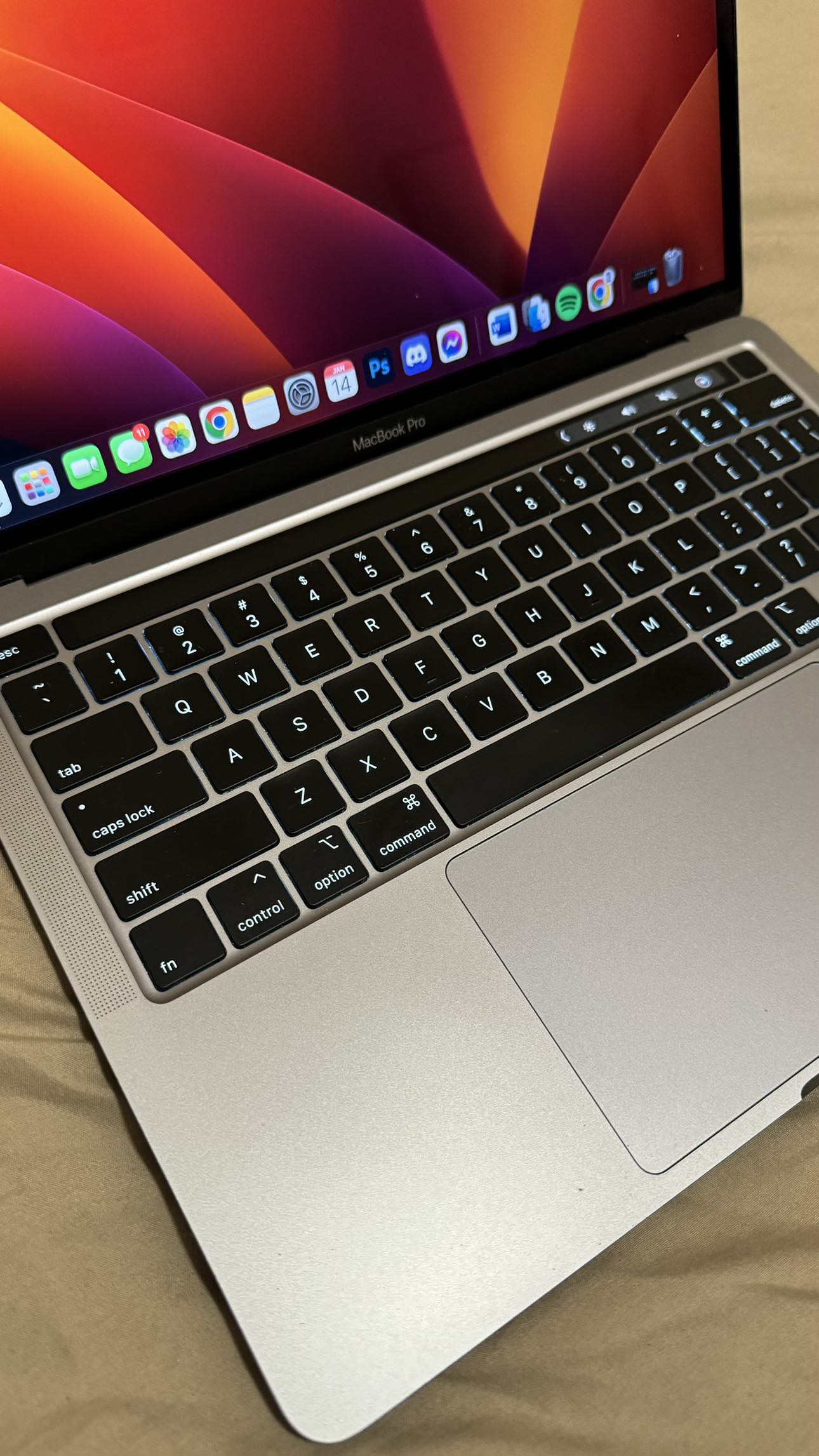 MacBook Pro 13-inch, mid-2020, with Touchbar - photo 2