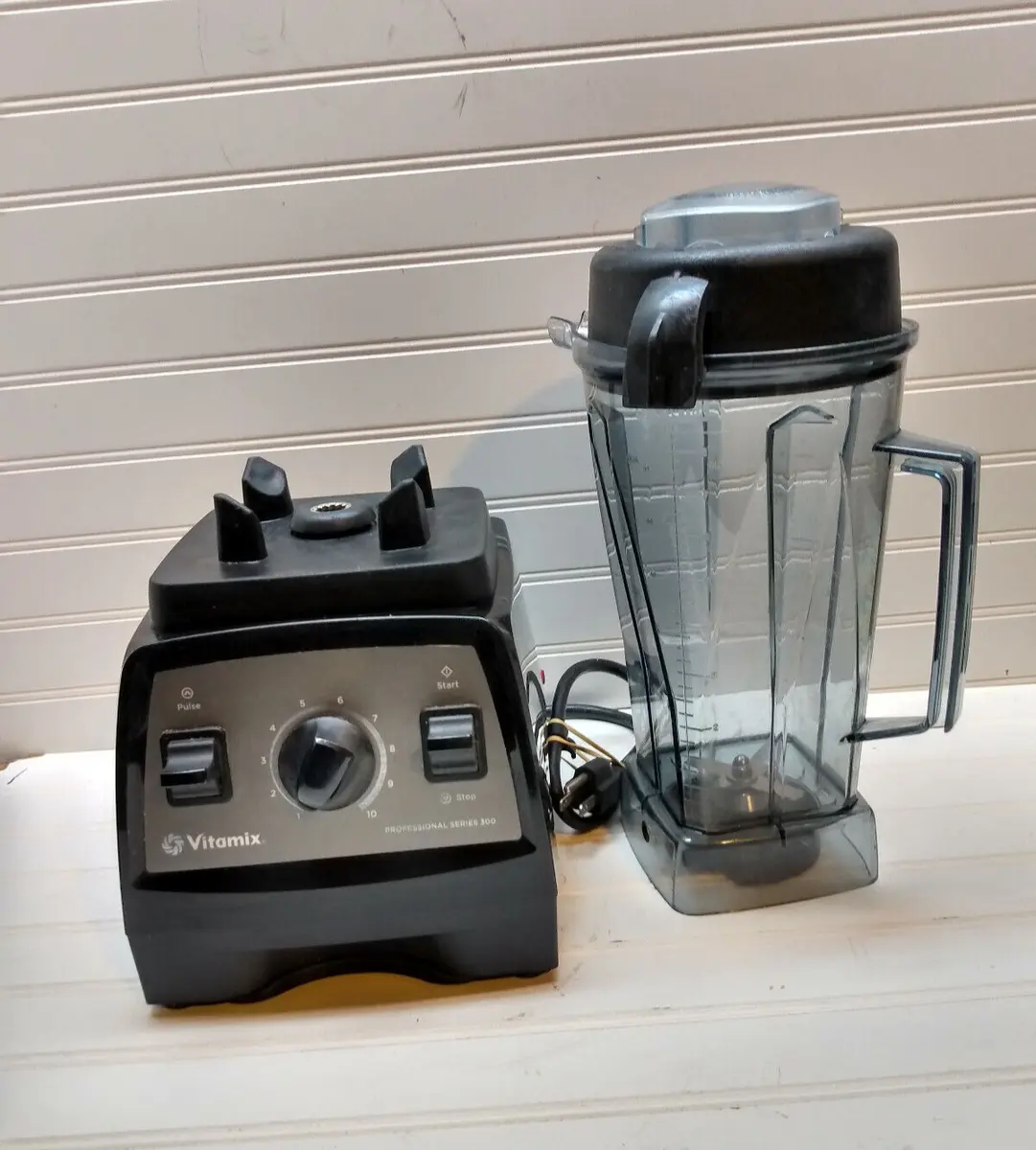 vitamix Blender pro. grade 64oz. thumbnail
