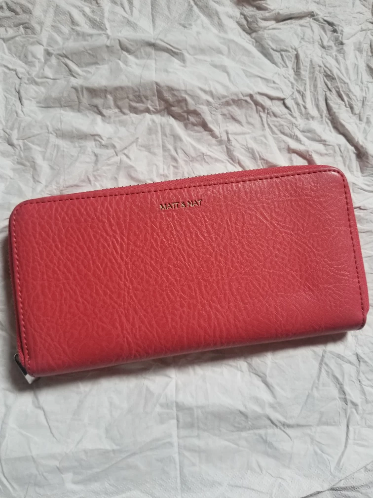 Matt & Nat wallet (Like new)