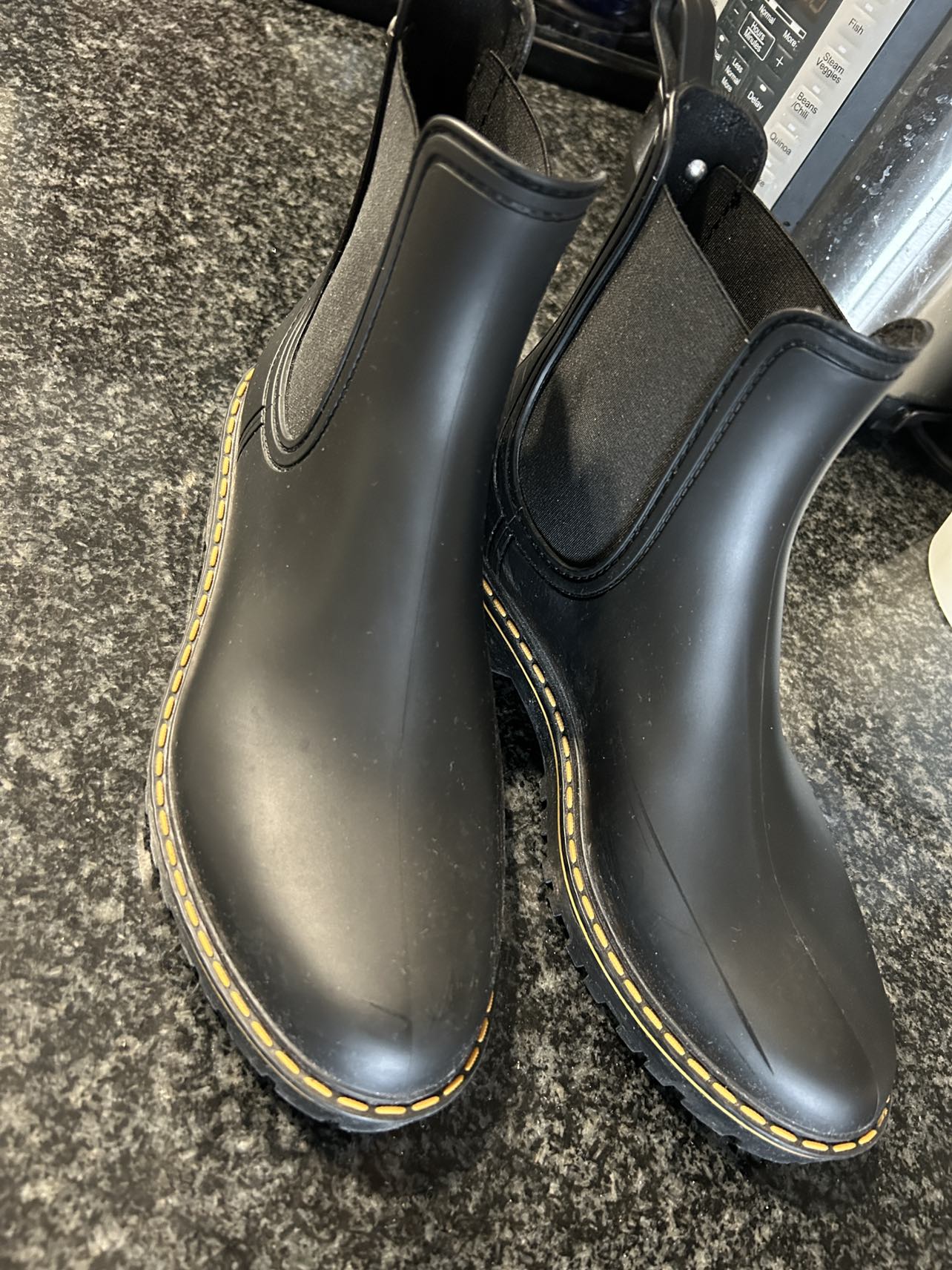 Boots size 39 image indicator(2)