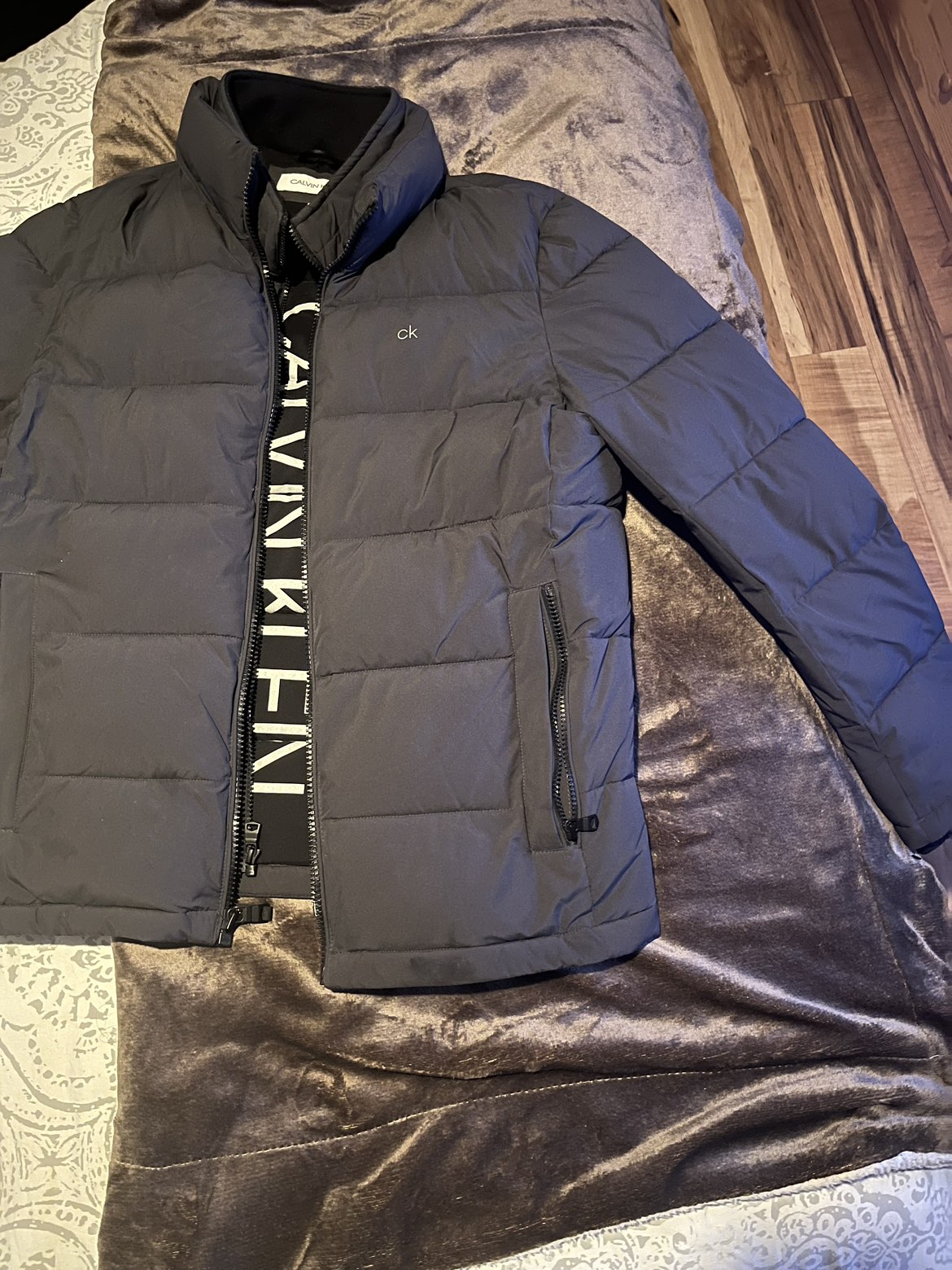CALVIN KLEIN Black puffer jacket