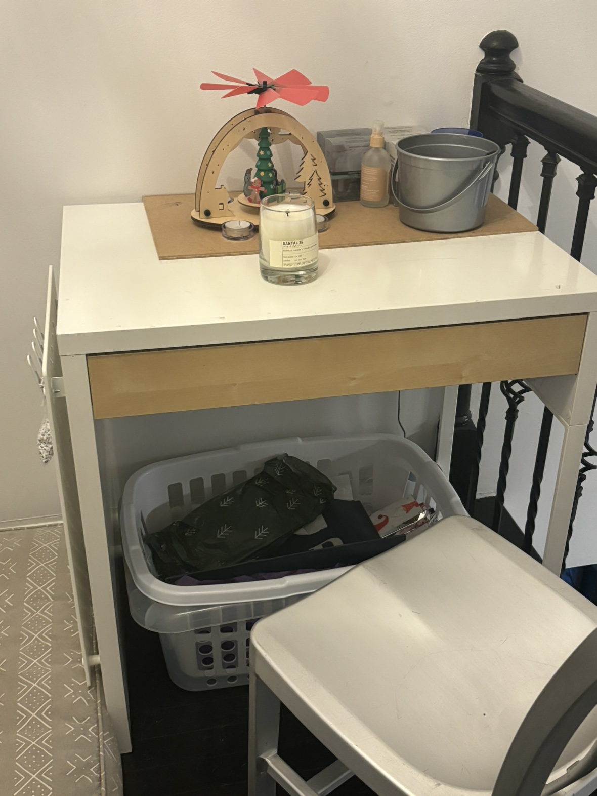 Ikea Desks- Only small one left - photo 5