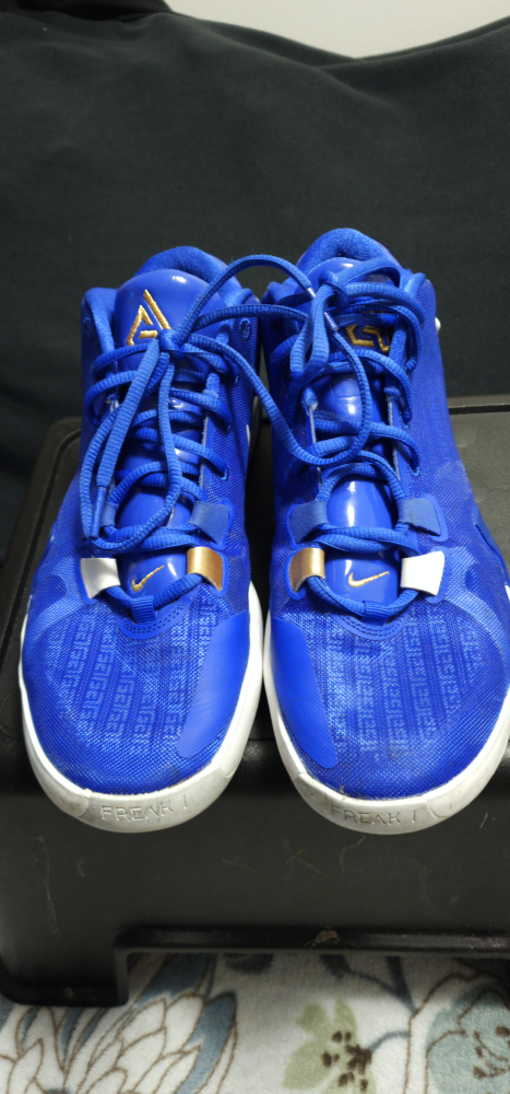 Nike Zoom Freak thumbnail