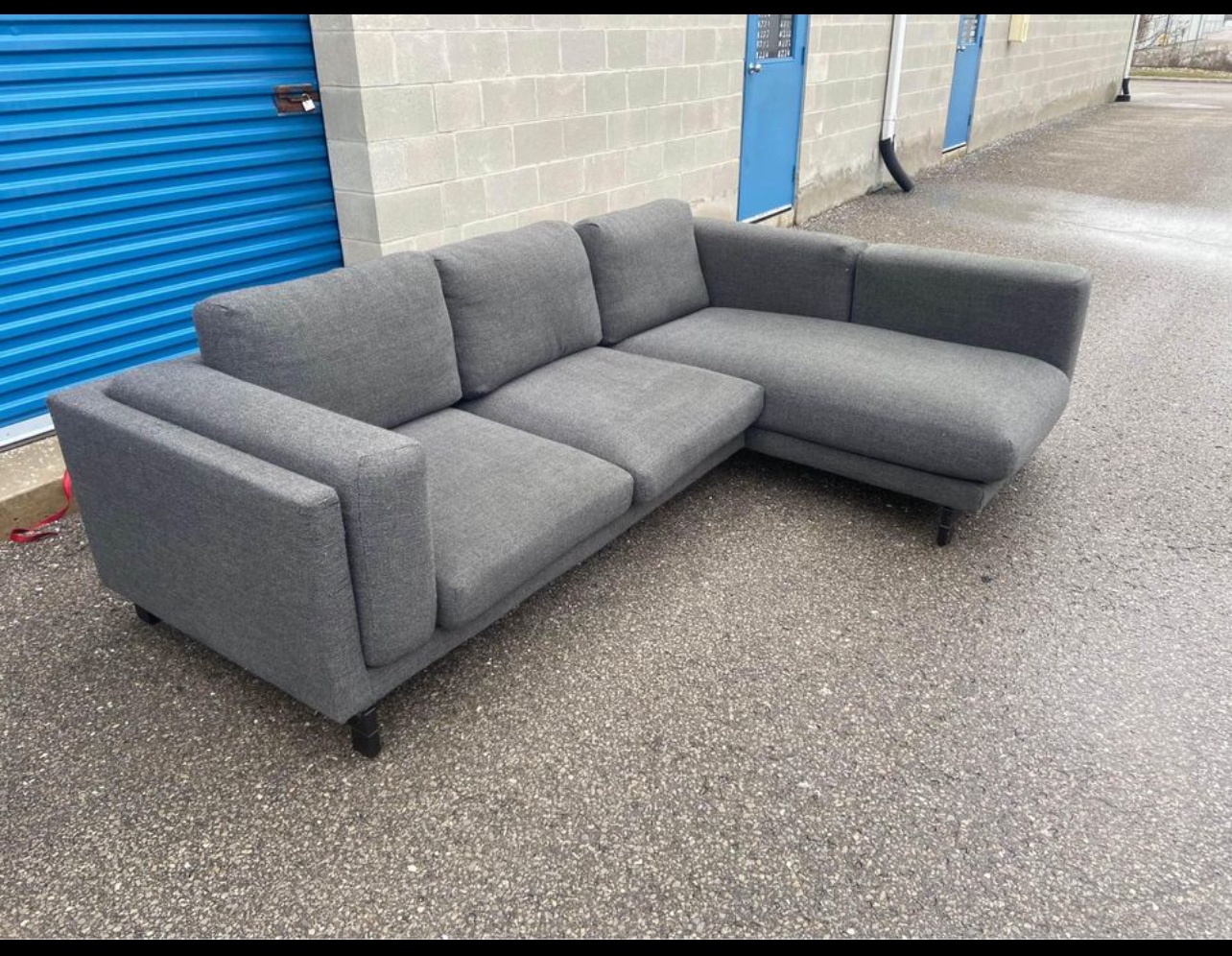 FREE DELIVERY• GREY MODERN UNIQUE SECTIONAL COUCH / SOFA