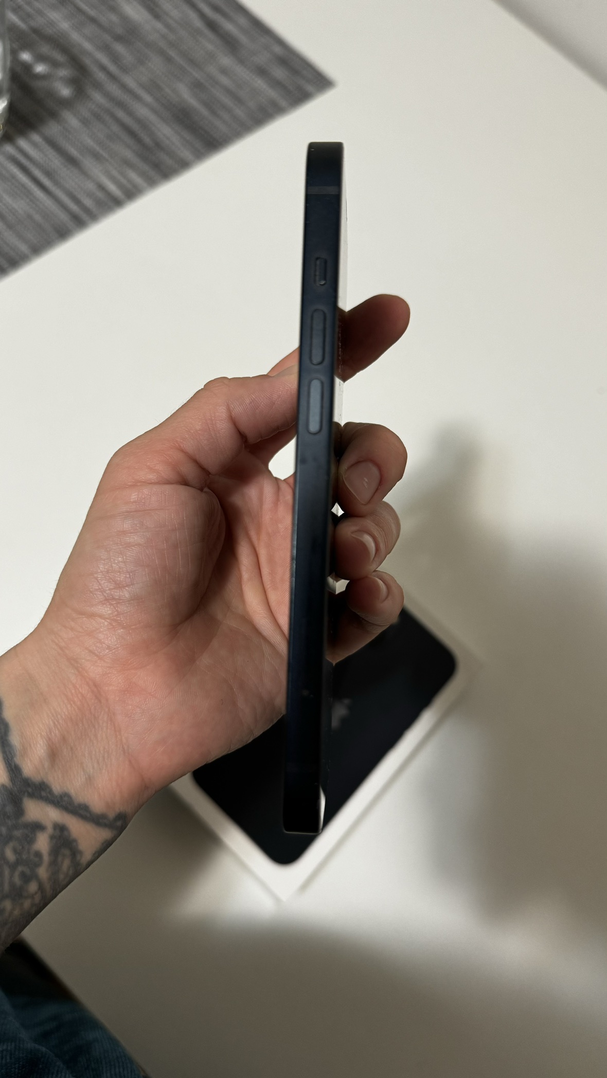 iPhone 13 - photo 3